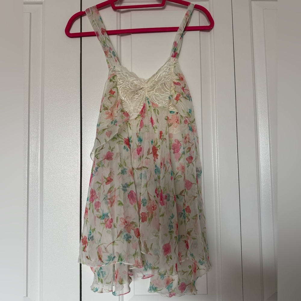 Victoria’s Secret Vintage White Floral Sheer Nightgrown with Lace Detail Sz S
